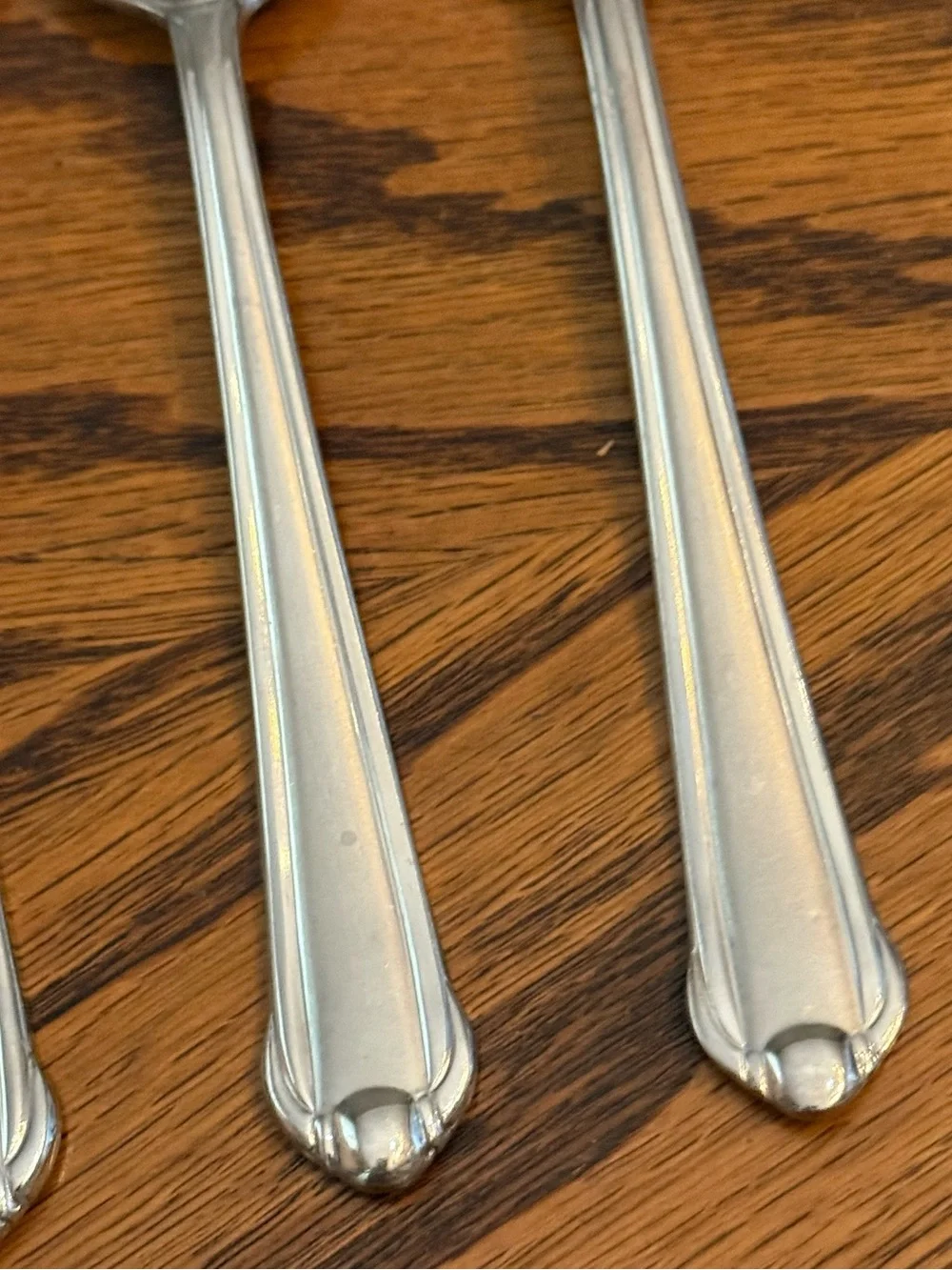 4 Mikasa CLASSICO SATIN Soup Spoons Stainless Steel Flatware 7 5/8”